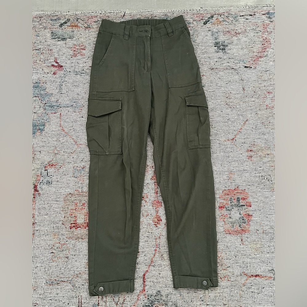 Aqua cropped cargo pants
